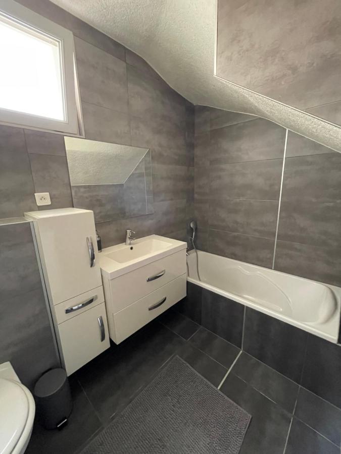 Appartement Bes,, Chaleureux Et Confortable Avec Entree Independante Wittenheim Exteriör bild